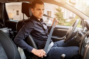 Lees meer over het artikel Tegen afspraak in privé rijden met auto van de zaak reden voor ontbinding